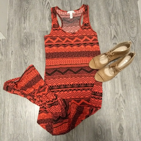 Dresses & Skirts - Tribal Print Maxi Dress